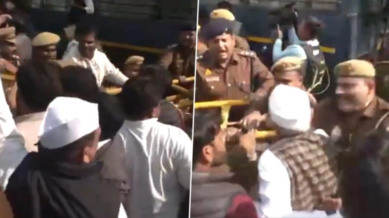 Scuffle Breaks Out Between Uttar Pradesh Police, Congress Leaders Outside Party Office in Lucknow