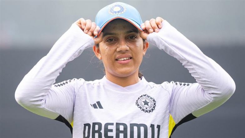 Debutant Tanuja Kanwer Receives Maiden India Women ODI Cap As Good Friend Harleen Deol Praises Bowler For Hardwork Ahead of IND-W vs WI-W 3rd ODI 2024 (Watch Video)