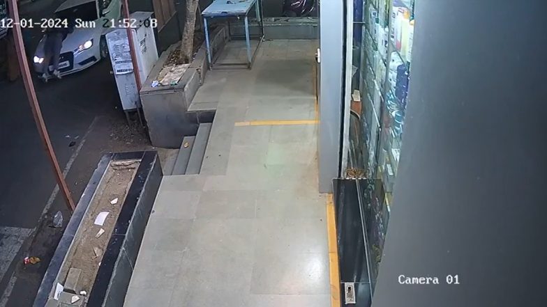 Pune Road Rage: Motorcyclist Dragged On Audi’s Bonnet for 3 KM in Maharashtra’s Bijlinagar Area; Car Driver Among 3 Held (Watch Video)