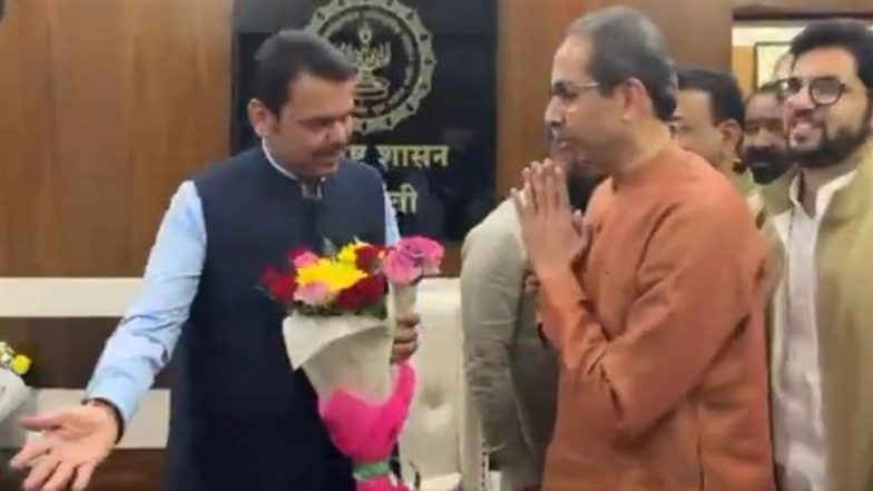 Uddhav Thackeray Meets Devendra Fadnavis: In Rare Bonhomie, Shiv Sena (UBT) Chief Calls on Maharashtra CM in Nagpur for First Time After Poll Debacle (Watch Video)