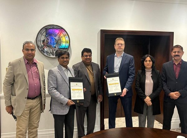 Business News | Hero Future Energies Inks Rs 1,000 Crore MoU with Karnataka for Renewable Energy, Green Hydrogen Projects