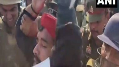 India News | Police Detained Farmers Protesting at Rashtriya Dalit Prerna Sthal in Noida