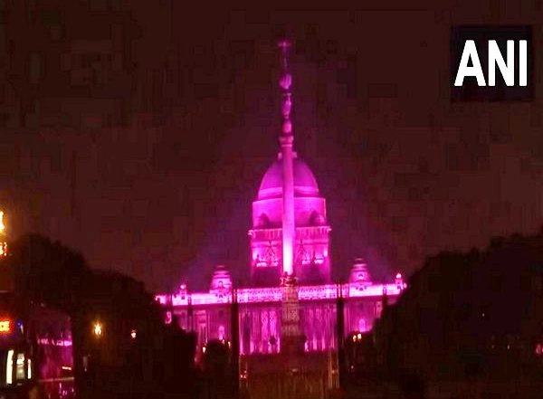 India News | Rashtrapati Bhavan Illuminates in Purple Light on Occasion of International Day of Persons with Disabilities