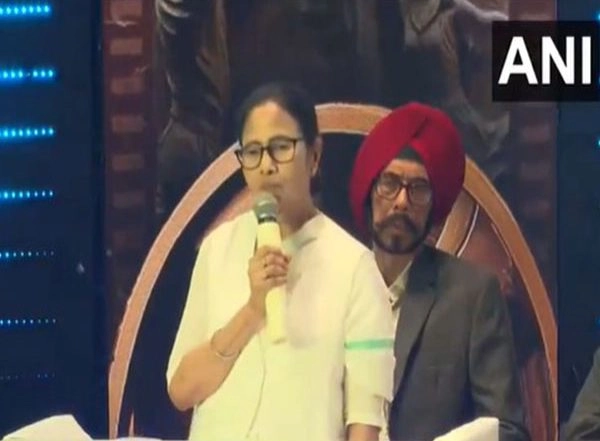 Entertainment News | West Bengal CM Mamata Banerjee Inaugurates 30th Kolkata International Film Festival
