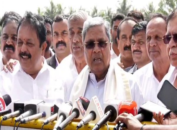 India News | Karnataka HC Adjourns Siddaramaiah's Plea Challenging Court Order to Uphold Governor's Decision to January 20