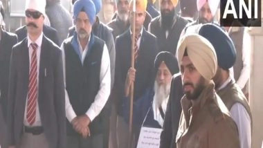 India News | Punjab: SAD Leader Sukhbir Badal Continue Services as 'sewadar' at Takhat Sri Kesgarh Sahib in Anandpur Sahib
