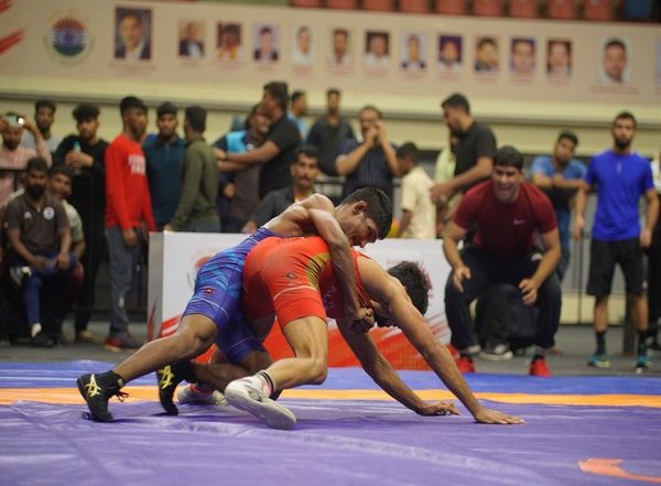 Sports News | Haryana, SSCB Dominate on Opening Day at Senior National Wrestling Championships