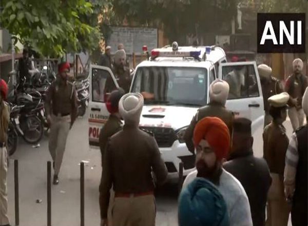 India News | Assassination Attempt on Sukhbir Badal: Amritsar Court Extends Accused Narain Singh's Police Remand for Three More Days