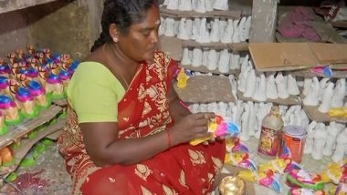 Entertainment News | Artisans in Madurai's Vilacheri Village Gear Up for Christmas 2024