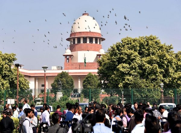 India News | Manipur Violence: SC Seeks Sealed Cover Report from State on Buildings Burnt, Looted and Trespassed