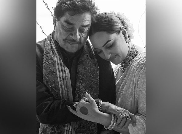 Entertainment News | Check out Sonakshi Sinha's Adorable Wish for Her Father Shatrughan Sinha
