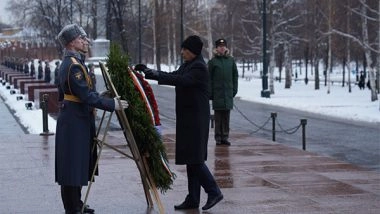 World News | Rajnath Singh Lays Wreath at Tomb of the Unknown Soldier in Moscow