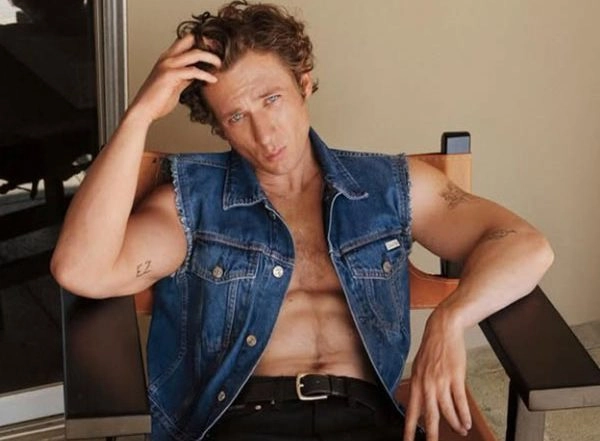 Entertainment News | Jeremy Allen White Joins Cast of  'The Mandalorian & Grogu'