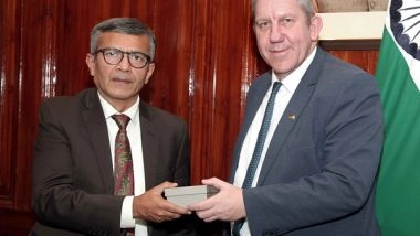 World News | Defence Secretary Rajesh Kumar Singh Meets German Delegate Andreas Schwarz