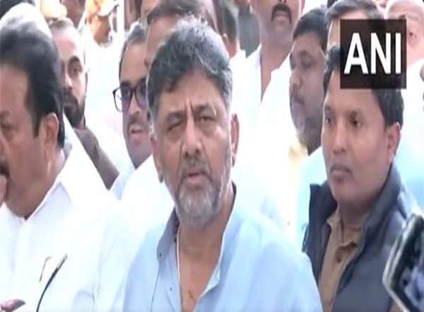 India News | SM Krishna Lived a Full Life: Deputy CM DK Shivakumar Pays Tribute to His Mentor