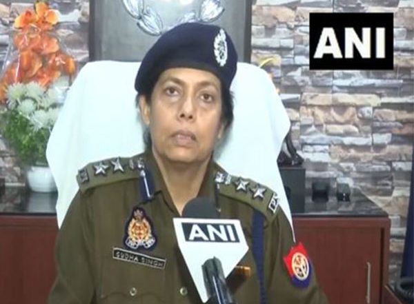 India News | Uttar Pradesh: FIR Registered Against 111 Persons After Crowd Surrounds NIA Team in Jhansi