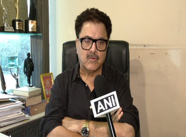 Entertainment News | Producer Ashok Pandit Calls Allu Arjun's Arrest an 'overreaction', Appeals Andhra Government to Take Case Back