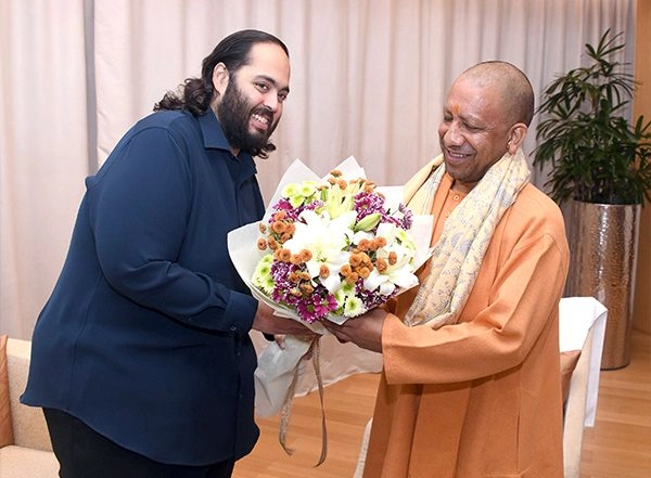 India News | Anant Ambani Pays Courtesy Visit to UP CM in Mumbai