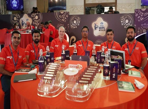 Sports News | Pranav Adani Welcomes Simran Shaikh to Gujarat Giants Following Record-breaking Bid at WPL 2025 Auction