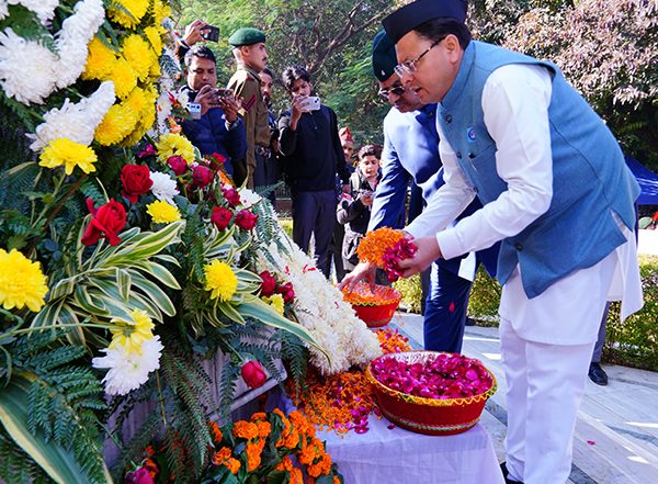 India News | Uttarakhand: CM Dhami Pays Tributes to Bravehearts at Shaheed Smarak in Dehradun on Vijay Diwas