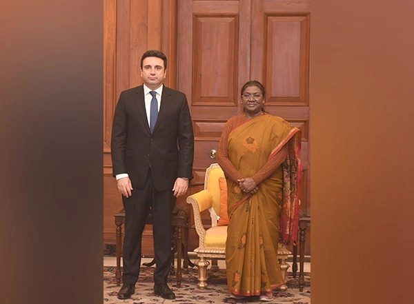 World News | President Murmu Meets Parliamentary Delegation from Armenia