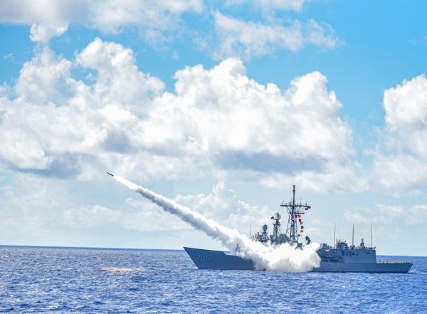 World News | Taiwan Detects Chinese Aircraft, Naval Vessels Around Its Territory