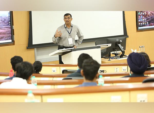 Business News | Global Subject Experts Deliberate on 'Information and Competition in the Digital Economy' at the ISB-NBER 2024 Conference