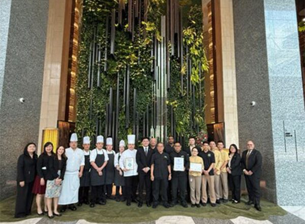 Business News | Parkroyal Collection Marina Bay is the First Hotel in Singapore to Attain Three Prestigious Sustainability Certifications