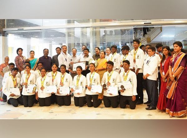 Business News | Dr. MGR Educational And Research Institute - Dept. of Hotel Management & Culinary Arts, Emerges as Overall Champion at Budding Chef Challenge 2024