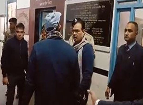 India News | Rajasthan CM BhajanLal Sharma Arrives at Hospital to Meet Victims of Bhankrota Fire