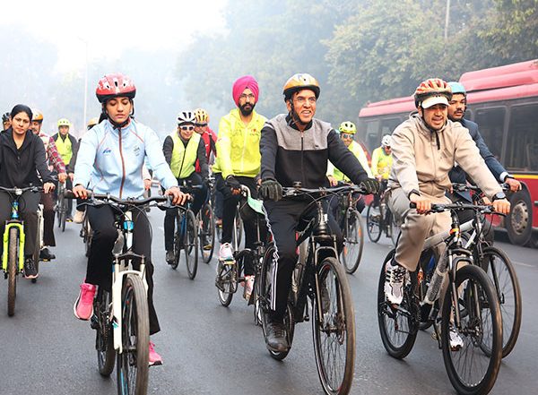 Sports News | CRPF, ITBP Jawans to Join Sports Minister Mandaviya in Launching of 'Fit India Sunday on Cycle' Campaign on Dec 22