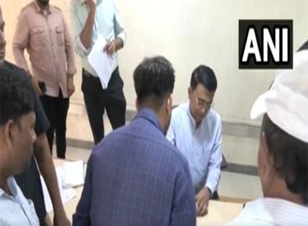 India News | Goa CM Pramod Sawant Holds 'janta Darbar' to Redress Grievances of Citizens