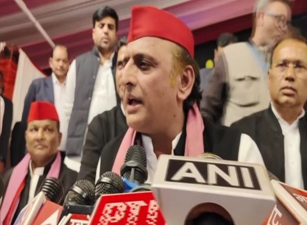 India News | Akhilesh Yadav Accuses BJP of Ignoring Farmers' Issues Amid Sambhal Excavation