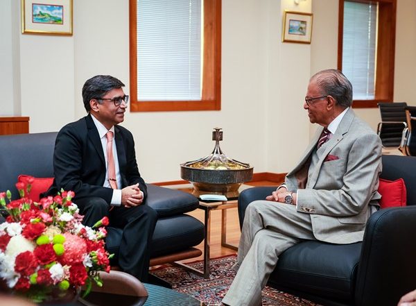 World News | Foreign Secy Reaffirms Deepening of India-Mauritius Ties During Visit to the Nation