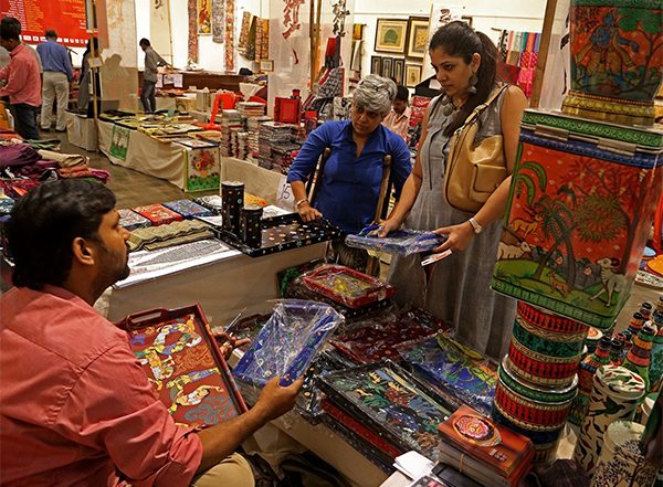 Business News | Where Craft Meets Culture: Jaya Jaitly's 39th Dastkari Haat Bazaar Celebrates Artisans and Heritage
