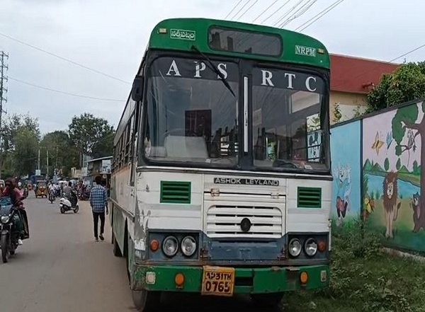 India News | Andhra: APSRTC Bus Stolen from Anakapalli Recovered in Alluri; Suspect in Custody