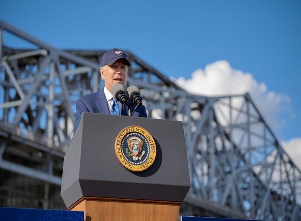World News | US President Biden Commutes Death Sentences of 37 Individuals