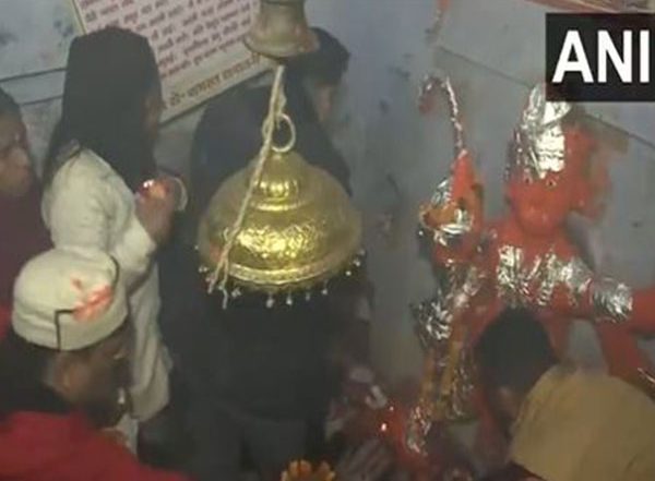 India News | Uttar Pradesh: Morning Aarti Performed at Shiv-Hanuman Temple in Sambhal