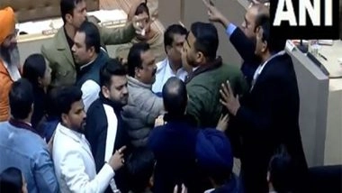 India News | Chandigarh: Scuffle Erupts Between Congress, BJP Councillors over BR Ambedkar