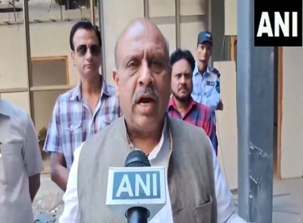 India News | Delhi HC Seeks Response on BJP MLAs' Petition for Special Assembly Session on 14 CAG Reports
