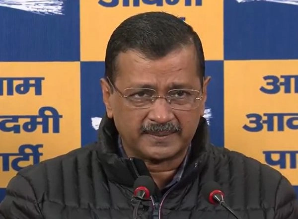 India News | Delhi Govt Departments Issue Notices Against AAP Schemes; Kejriwal Says 'probe Agencies Instructed to Arrest CM Atishi'