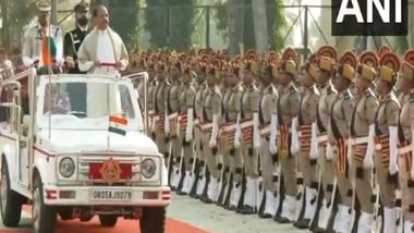 India News | Odisha: Outgoing Governor Raghubar Das Receives Guard of Honour as He Bids Farewell