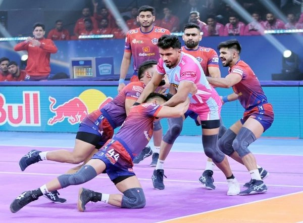 Sports News | Bhavani Rajput Breaks Jaipur Pink Panthers' Hearts as UP Yoddhas Storm into SFs of PKL Season 11