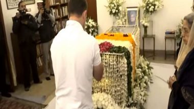 India News | Rahul Gandhi Pays His Last Respects to Former PM Manmohan Singh