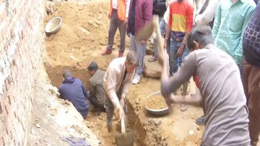 India News | Sambhal: Laxmanganj Stepwell Excavation Enters Day 8 Under ASI Supervision