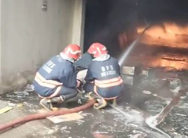 India News | Delhi: Six Workers Injured in Fire Incident at Factory in Najafgarh