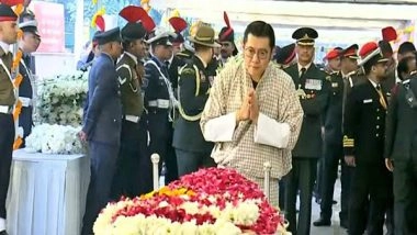 World News | Bhutanese King, Mauritius Foreign Minister Pay Tributes to Former PM Manmohan Singh