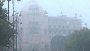 India News | Rajasthan Reels Under Cold Wave; Visibility Reduced in Jaipur Due to Fog