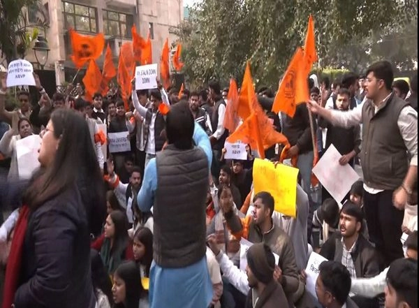 India News | ABVP Protests Outside Tamil Nadu House in Delhi, Demand Stalin's Resignation over Anna University Sexual Harassment Case