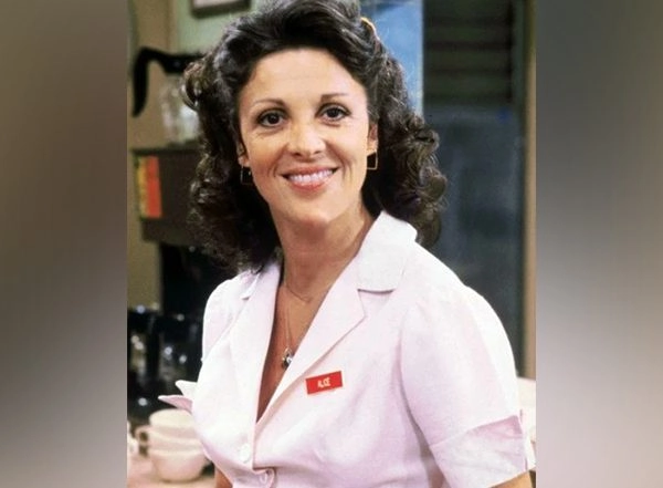 Entertainment News | Tributes Pour in for Late Veteran Actor Linda Lavin
